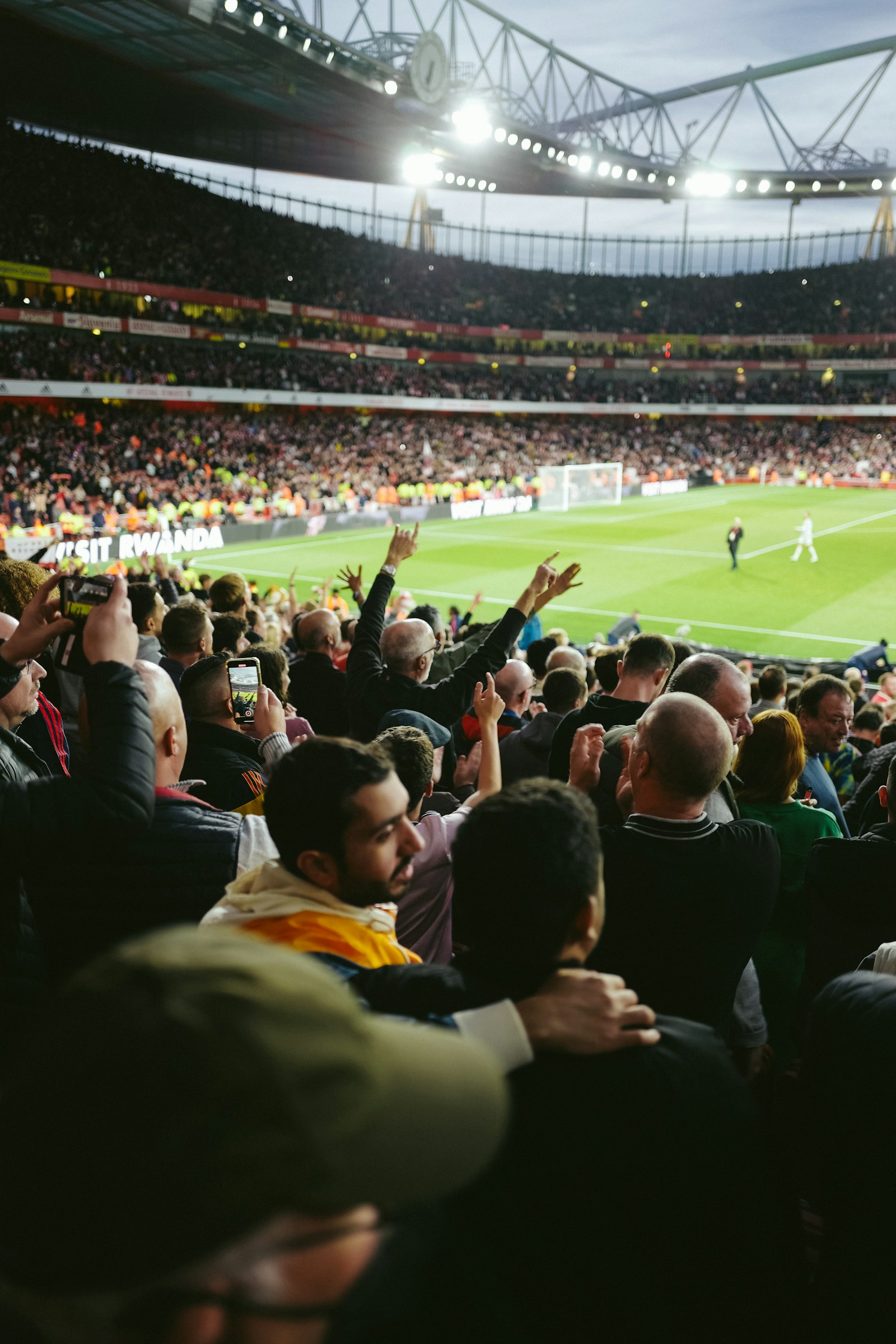 Premier League 2026-27 — season preview from 5,000 simulations